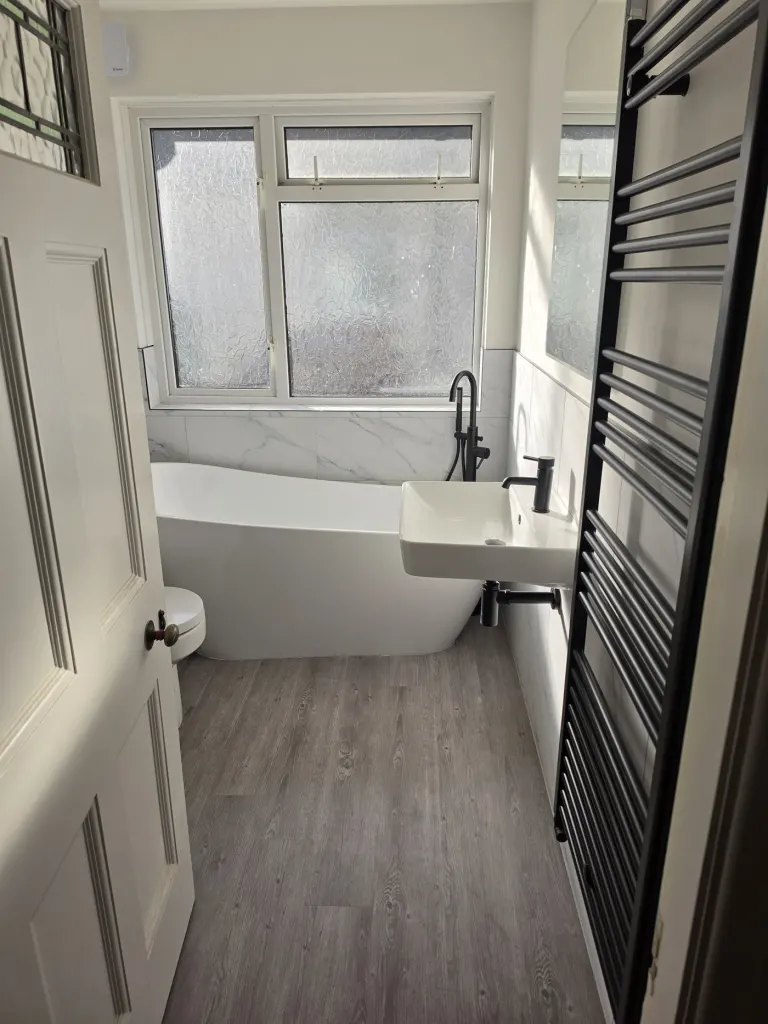 Bathroom refit with black fittings – Bathrooms